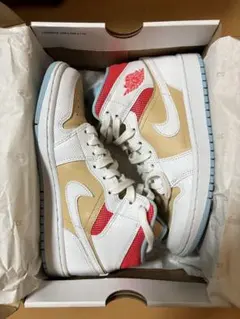 Air Jordan 1 Mid SE 24.5cm ホワイト/ゴールド/レッド