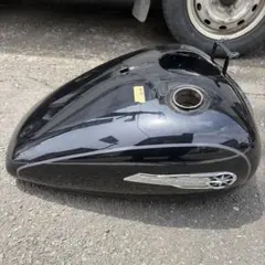 W650 純正タンク クロームバージョン ブラック/メッキ W650 純正タンク クロームバージョン ブラック/メッキ - メルカリ