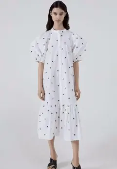 新品☆ZARA ザラ 刺繍入りパフスリーブワンピース s, white,