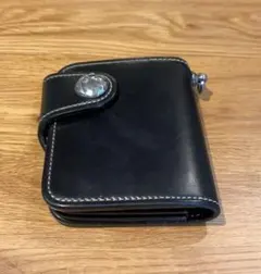 KCs 2つ折り財布