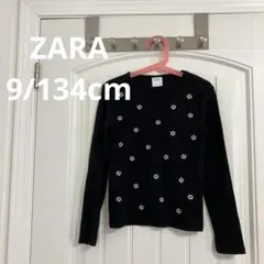 未使用に近い　ZARA 134cm ロンT お花の刺繍のカットソー　黒