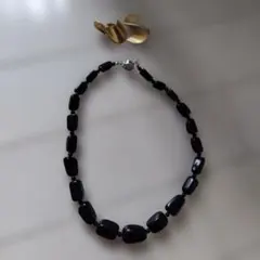 黒のビーズネックレス ゴールドイヤリング セット