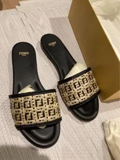 【未使用品】フェンディ　ブラックピンク　ズッカ柄　ミュールサンダル　コルクソール 2025年最新】Fendi レディース サンダル・ミュールの人気