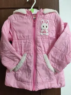 ミキハウス　ウサギ刺繍付きピンクダウンコート