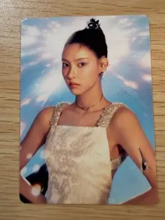 ILLIT ユナ　アイリット　トレカ