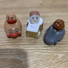 あっちこっちアンパンマン　プルバックカー ガシャポン　３点セット