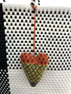 Item thumbnail for item 6b52888a-0ca7-452b-8767-ed61d3dc27be