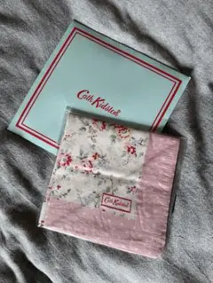 Cath Kidston ハンカチ 花柄 ピンクのサムネイル