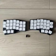 Corne v4 choc 有線 赤軸 ロープロファイル 分離キーボード - メルカリ