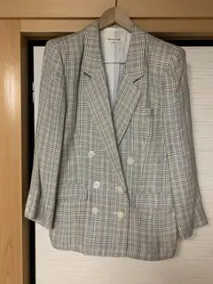 ハナエモリ　VIVID BOUTIQUE  スーツ