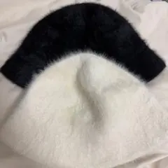 シャギーバケットハット　ブラック　ホワイト　セット