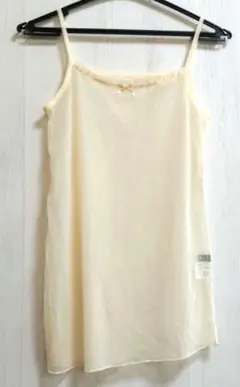 ドット柄クリーム色キャミソールMサイズ