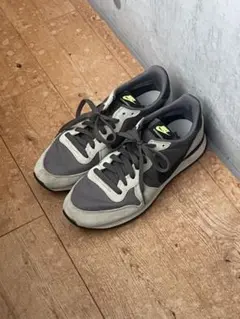 NIKE インターナショナリスト スニーカー　25.5cm 631754-007