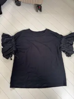 フリル袖 ブラック Tシャツ フリーサイズのサムネイル