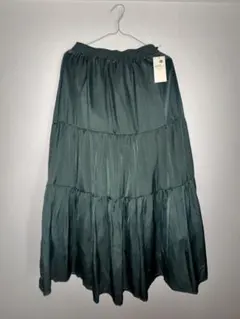 未使用 earthmusic&ecology サテンティアードスカートDGN