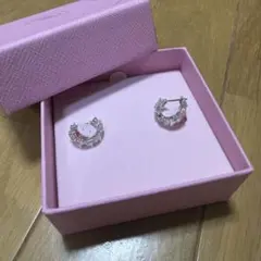 SWAROVSKI フープピアス　トライアングル