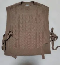 降價品 GU ケーブル編織針織背心 棕色