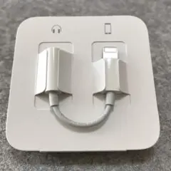 iPhone付属品イヤホン変換アダプタのサムネイル