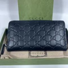 未使用　グッチ GUCCI シマ 長財布 ラウンドファスナー デザイン シルバー