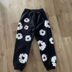 RRR様専用黒 花柄 ジョガーパンツ即購入OK