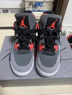 ナイキ エアジョーダン4 レトロ 