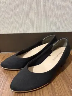 【美品】黒パンプス Sサイズ ヒール約4cm