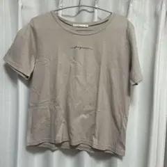 ベージュ 半袖 Tシャツ 英字
