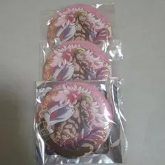 ワンピース　ドフラミンゴ　ジュエリー缶バッジ