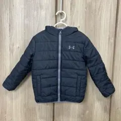 Under Armour ダウン　黒