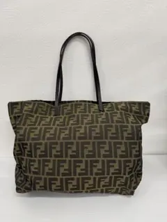 美品　フェンディ　エコバッグ　折り畳み　ズッカ　トートバッグ　A4 レザー Amazon | [フェンディ] エコバッグ ズッカ 折り畳み式 トートバッグ