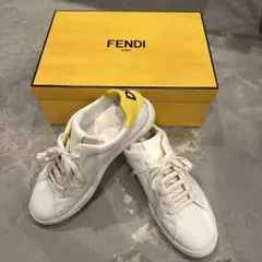 FENDI スニーカー ホワイト メンズのサムネイル