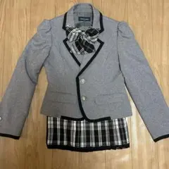 キッズ　フォーマルスーツ　女児　女の子　卒服　140
