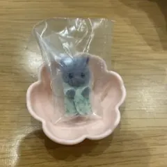 シルバニアファミリー 赤ちゃん＆お花のベッドセット　ペルシャネコの小さい赤ちゃん