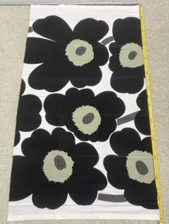 Marimekko ウニッコ大　ブラック　色褪せありの為特価