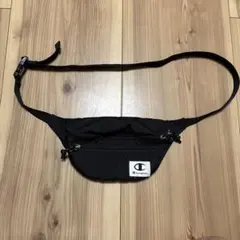 Champion ボディバッグ ブラックのサムネイル