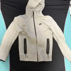 Nike テックフリースSサイズ