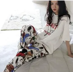 新商品　半袖　部屋着　パジャマ　ルームウエア　薄手　上下セット　スヌーピー