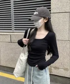 SHEIN シーイン スクエアネックプルオーバーロンティー ブラック