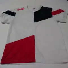 arena ジオメトリックTシャツ
