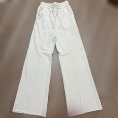 センターピンタックスウェットセミフレアパンツのサムネイル