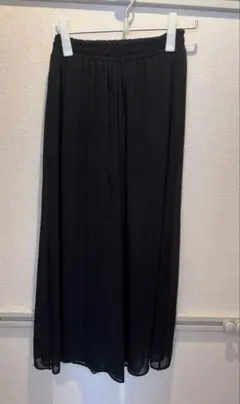シフォン 黒 ガウチョパンツ　フレアパンツ