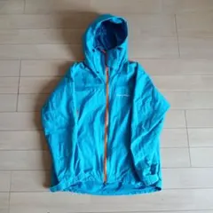 スキーに最適　青 フード付きジャケット