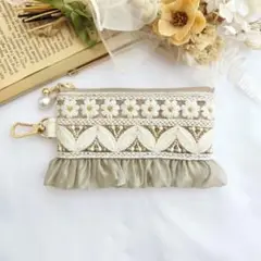 【 12cm 】ポーチ インド刺繍 ホワイト × グリーン ナスカン 帆布
