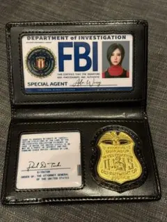 新品バイオハザード レクイエム DSO のバッジとレオン・S・ケネディID