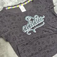 adidas　 ダークグレー Tシャツ