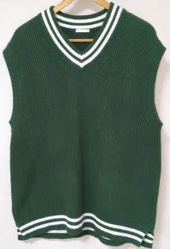 メンズベスト　GU　Vネック　グリーン