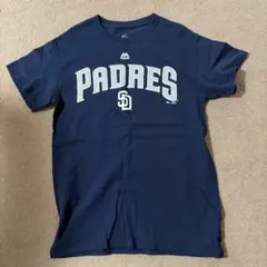 お値下げ　Majestic MLB San Diego Padres Tシャツのサムネイル