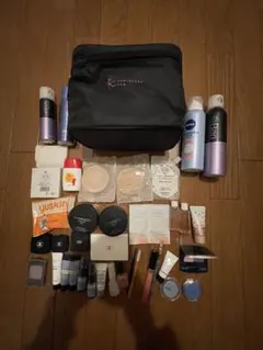 化粧品まとめ売り　KUMIKYOKU ポーチ付き