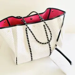 新品 白 ビビット トートバッグ ネオプレン　ヨガ ゴルフのサムネイル
