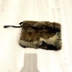 【匿名配送】ファー素材 クラッチバッグ ブラウン系　冬用　レディース